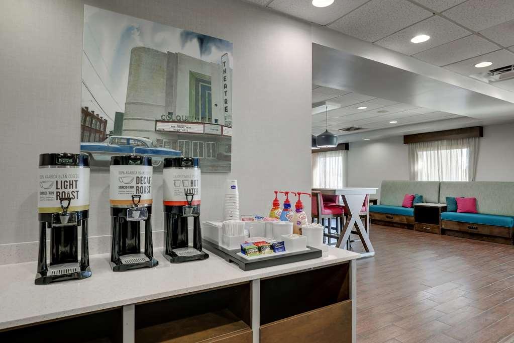 Hampton Inn מולטרי מסעדה תמונה