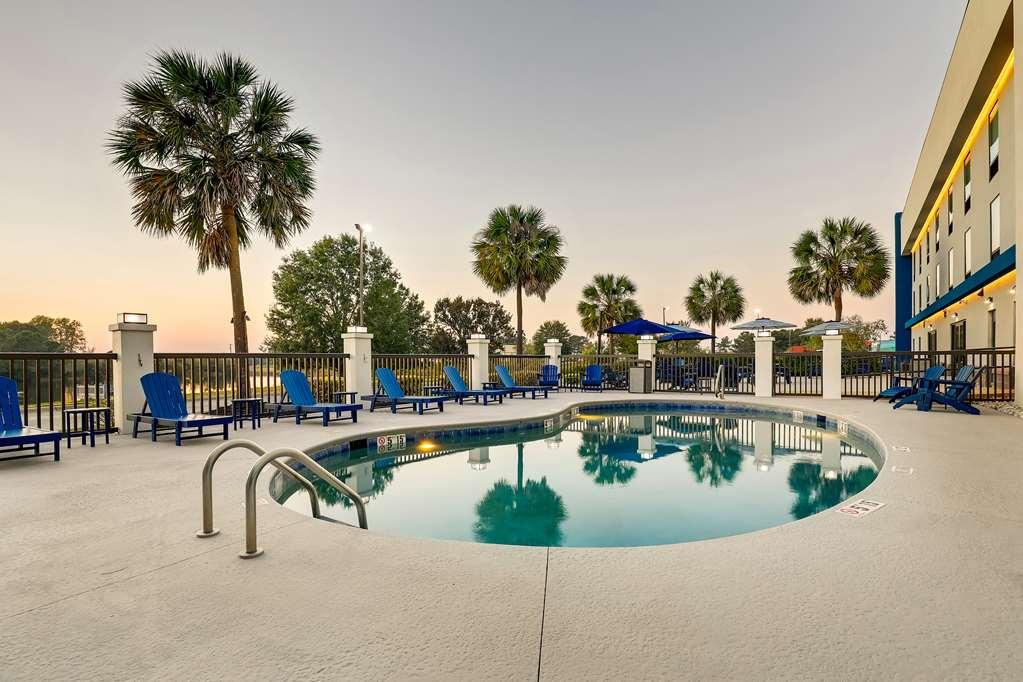 Hampton Inn מולטרי מתקנים תמונה