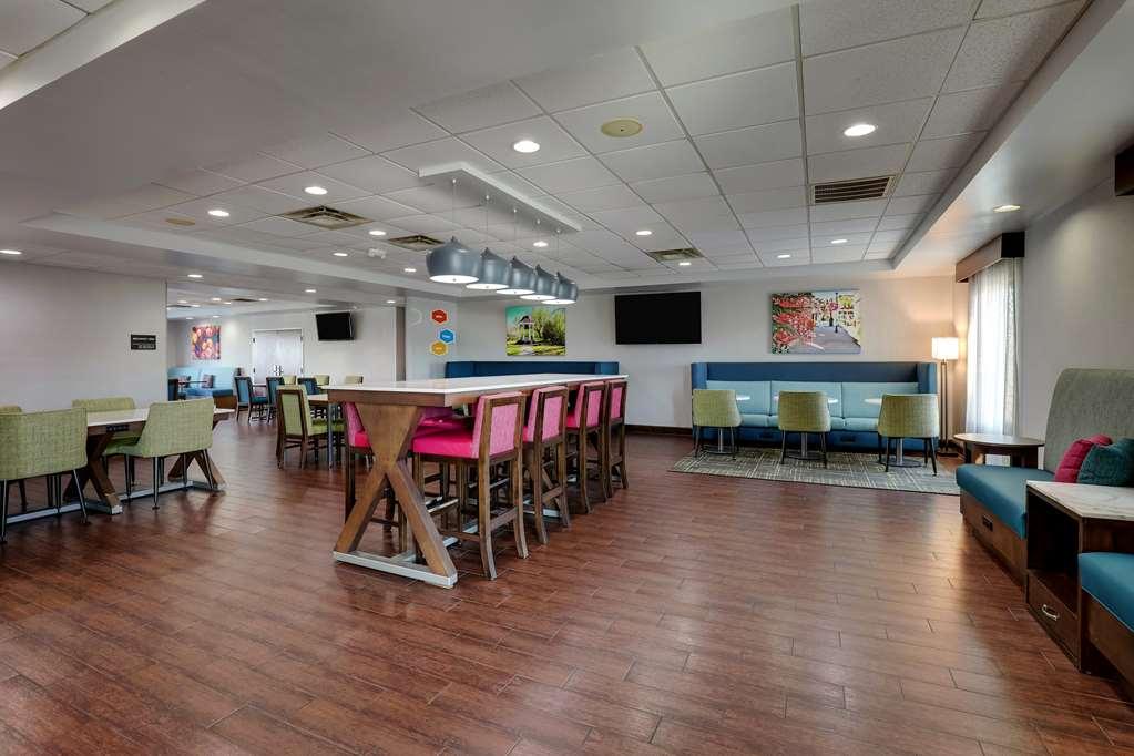 Hampton Inn מולטרי מסעדה תמונה
